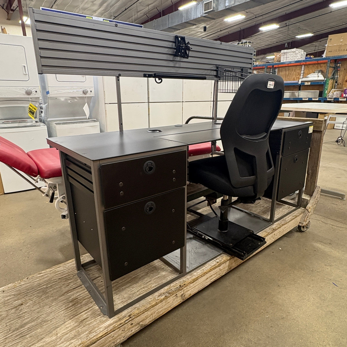 Mobile Desk and Chair Set - three-quarter view of the desk, pedestals and slat-board panel