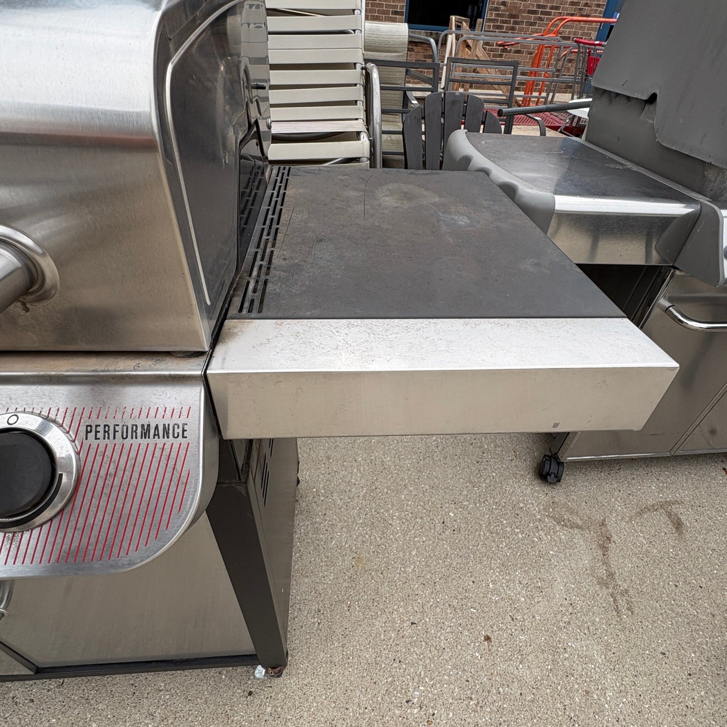 GDM Habitat for Humanity ReStore Char-Broil Performance 6-Burner Gas Grill with Side Burner