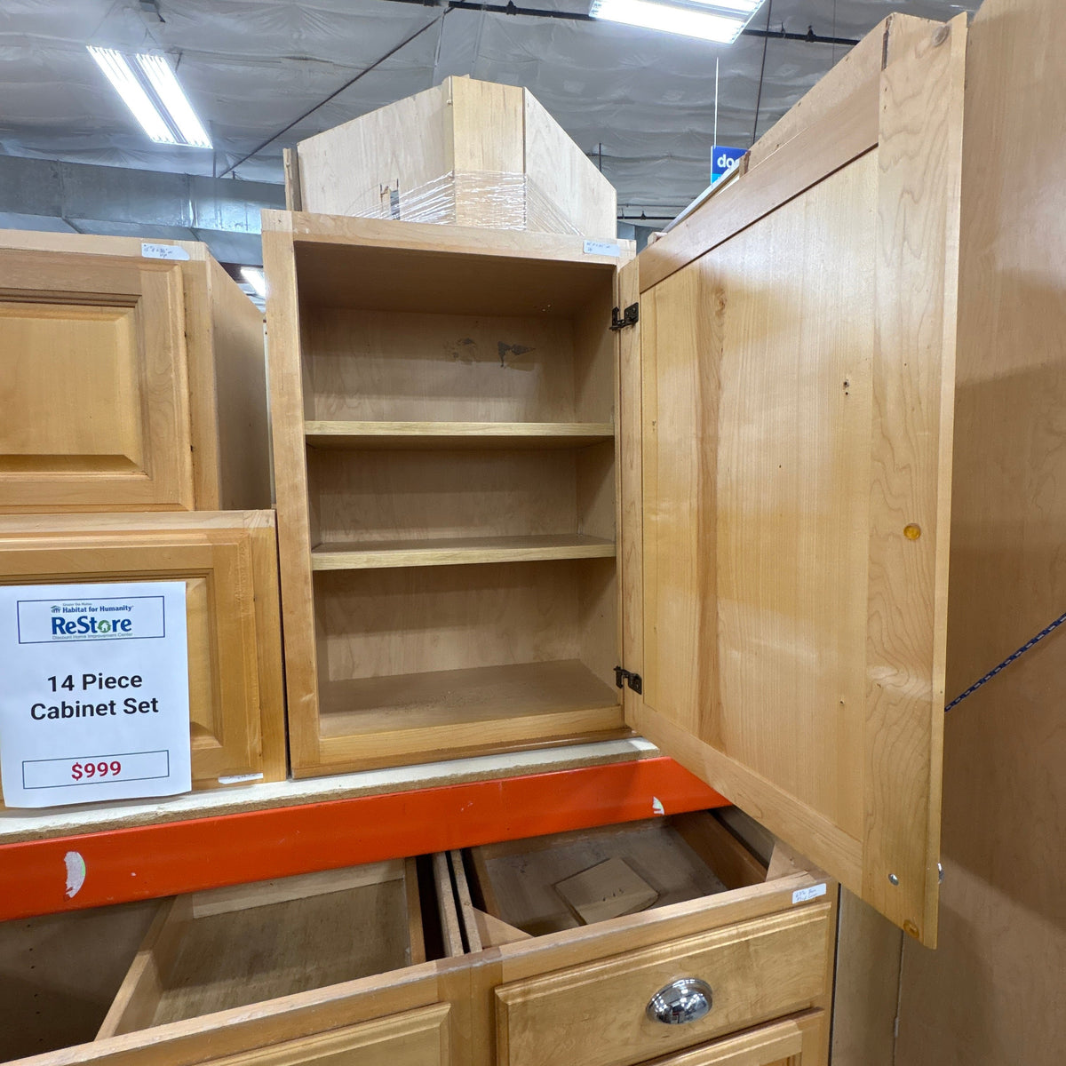 14 Pc KraftMaid Cabinet Set