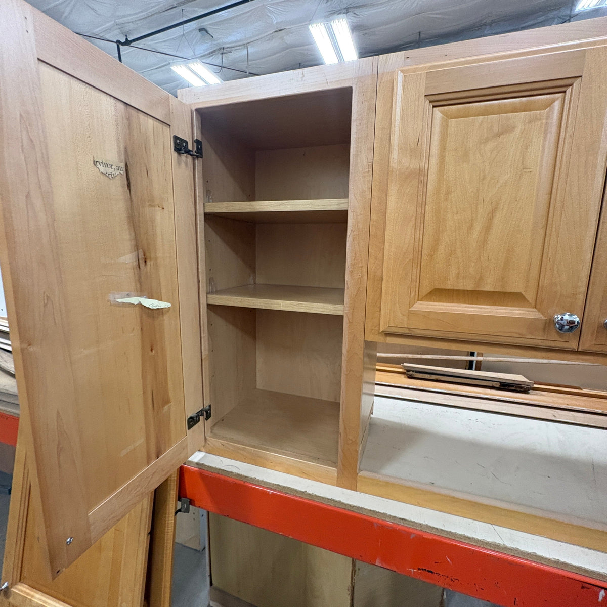 14 Pc KraftMaid Cabinet Set