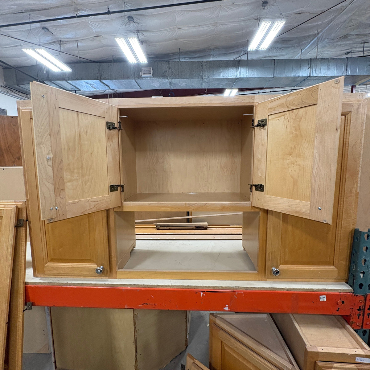 14 Pc KraftMaid Cabinet Set