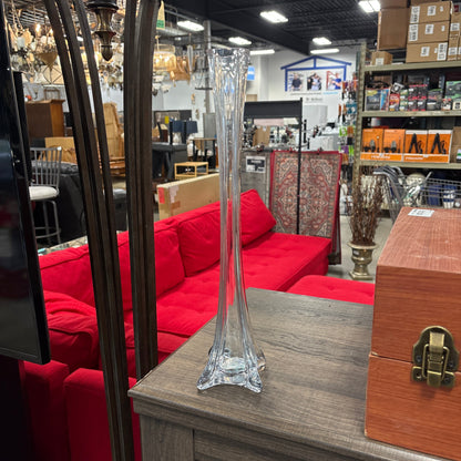 17 in Clear Glass Eiffel Tower Bud Vase