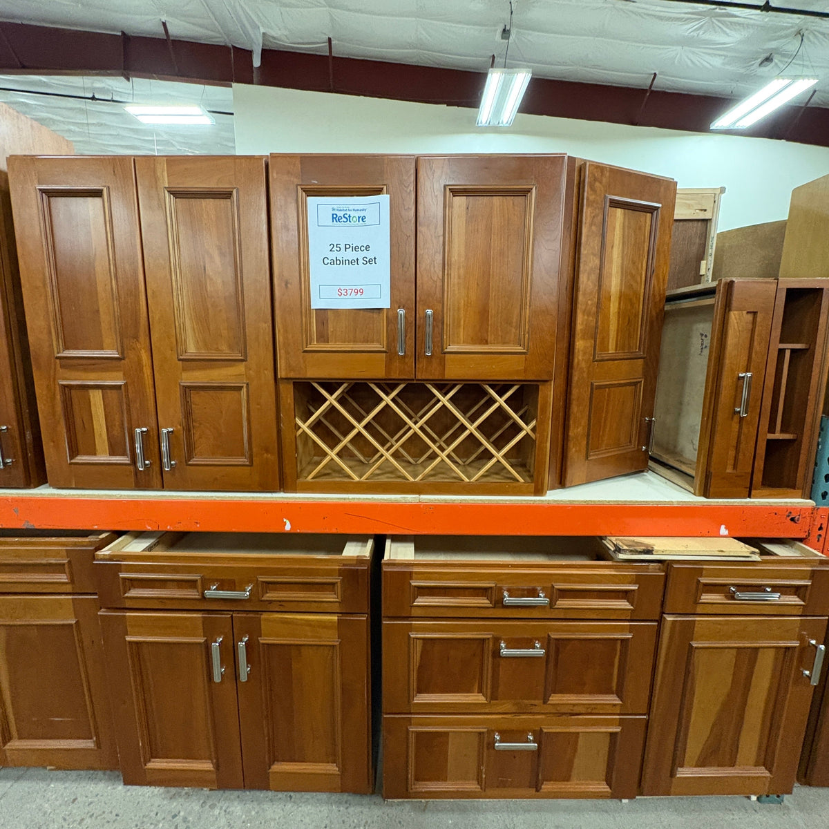 GDM Habitat for Humanity ReStore 25-Piece Cherry Kitchen Cabinet Set