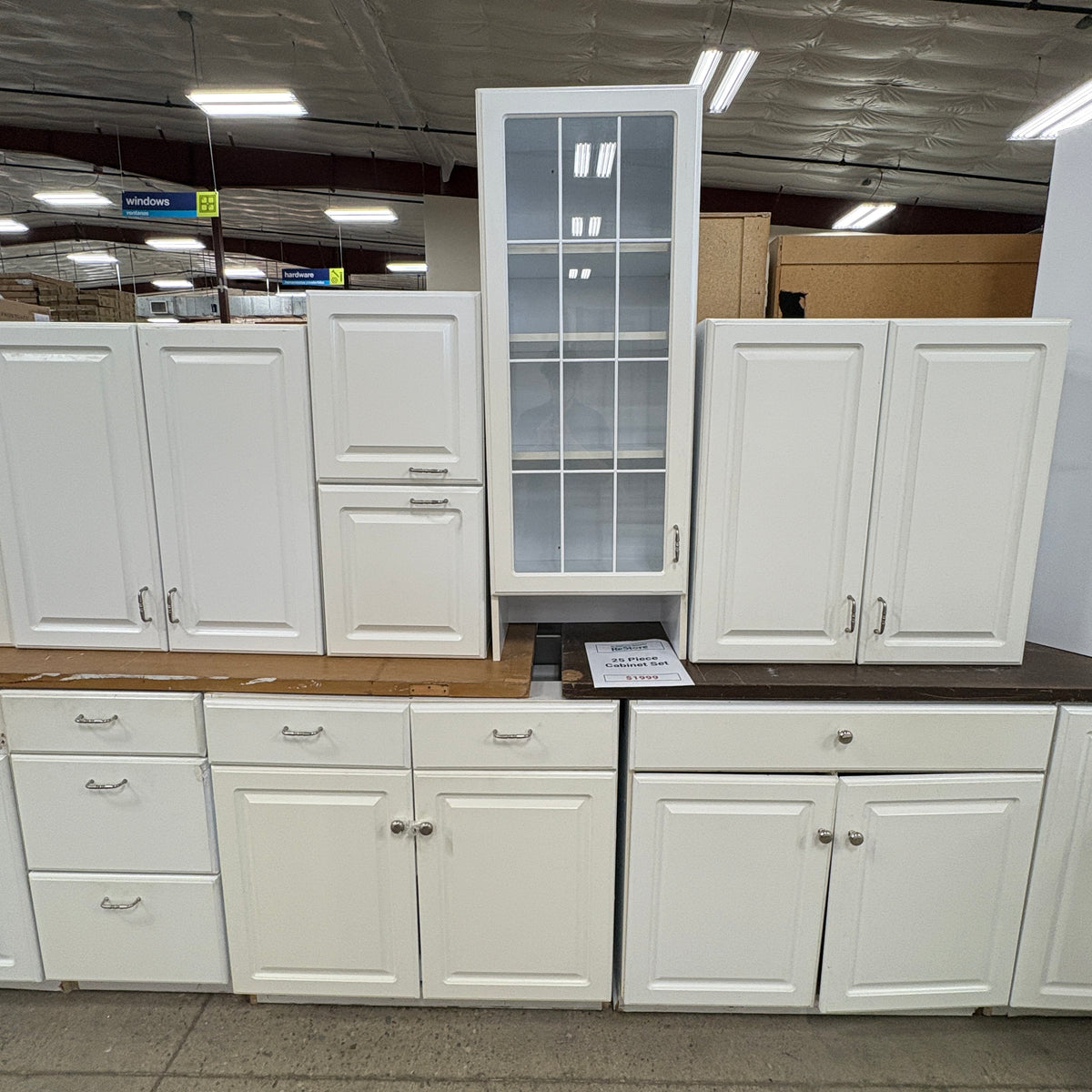 25 Pc White Cabinet Set