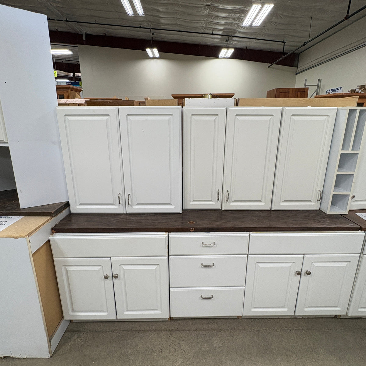 25 Pc White Cabinet Set
