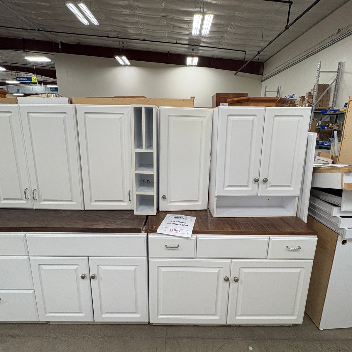 25 Pc White Cabinet Set