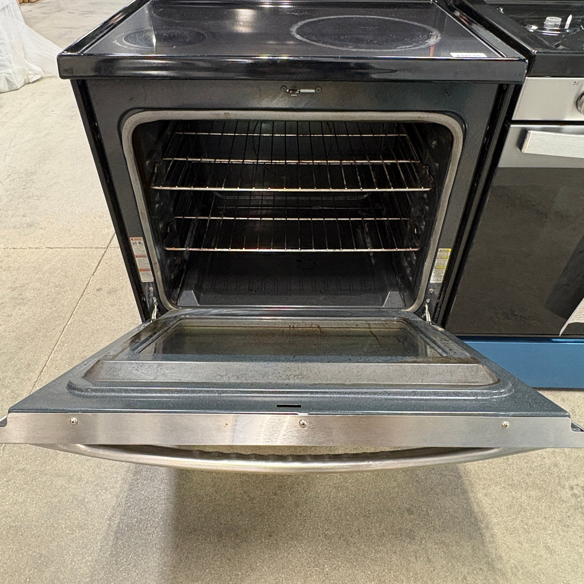 GDM Habitat for Humanity ReStore Maytag Smooth Top Range