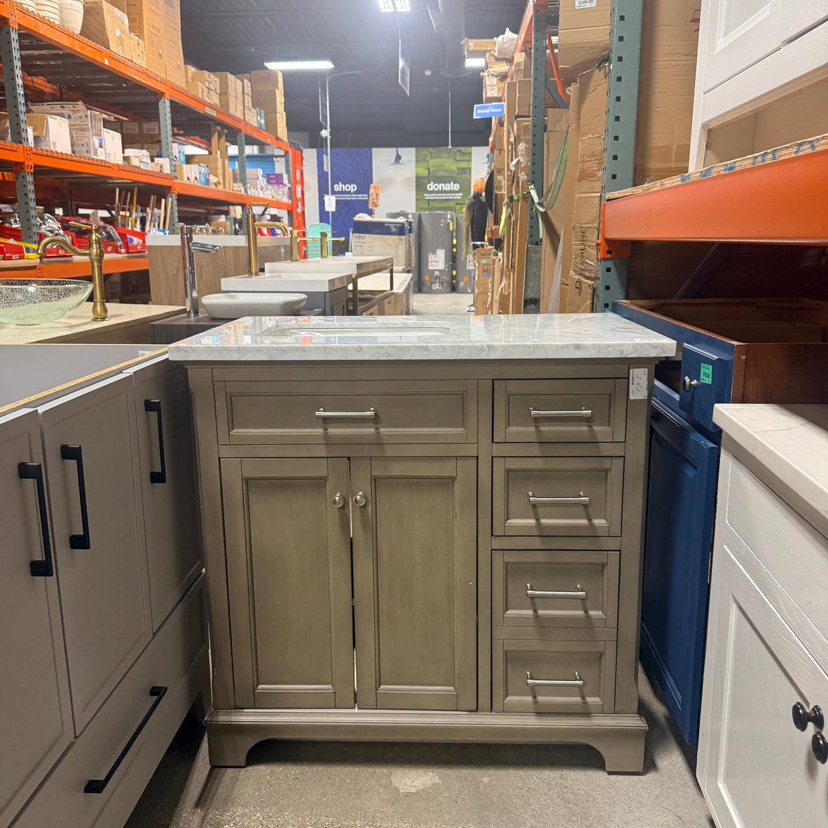 GDM Habitat for Humanity ReStore 36 in Carrara Marble Vanity
