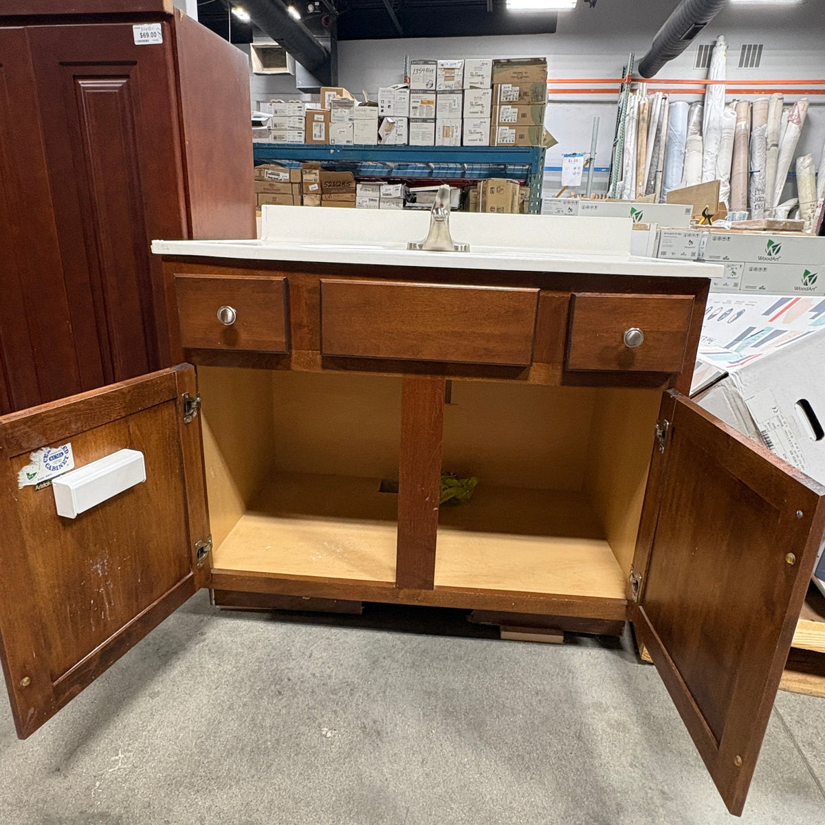 GDM Habitat for Humanity ReStore 36 in Vanity with Sink Top