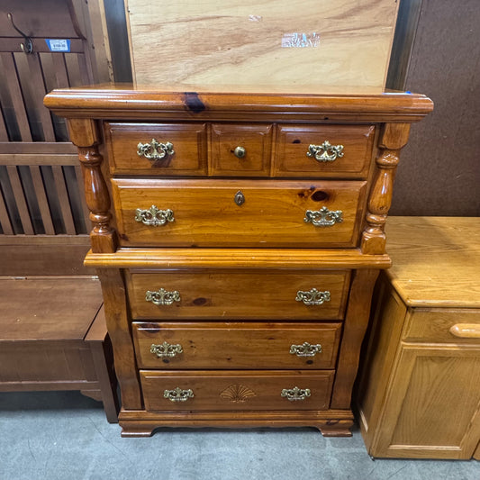 Rustic Pine 5 Drawer Dresser