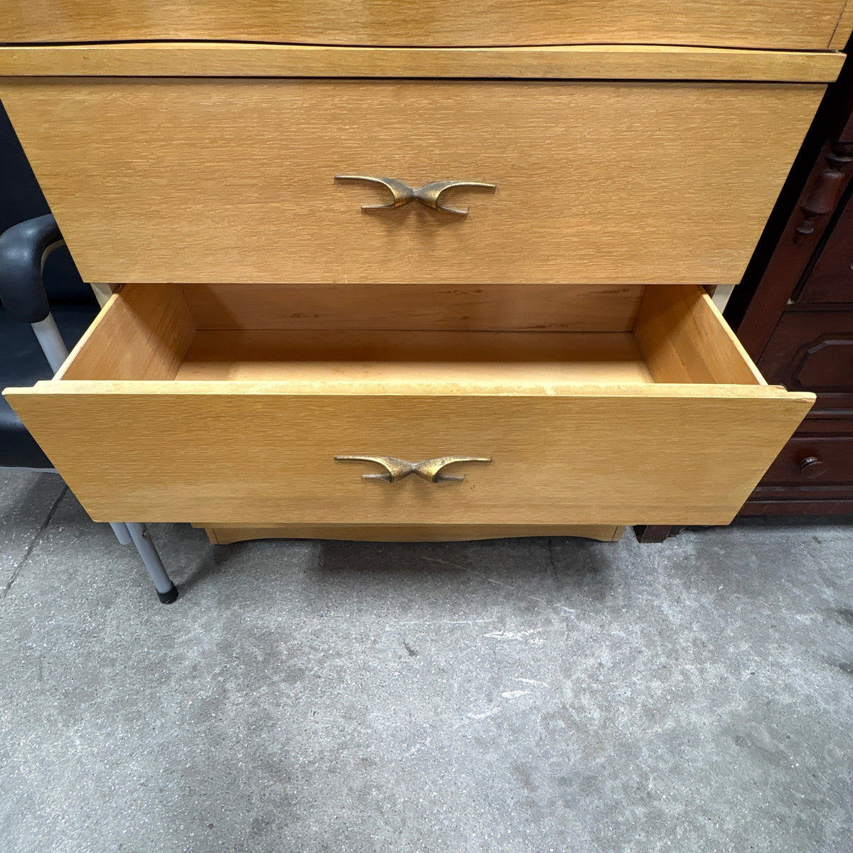 Mid Century Oak 4 Drawer Chest