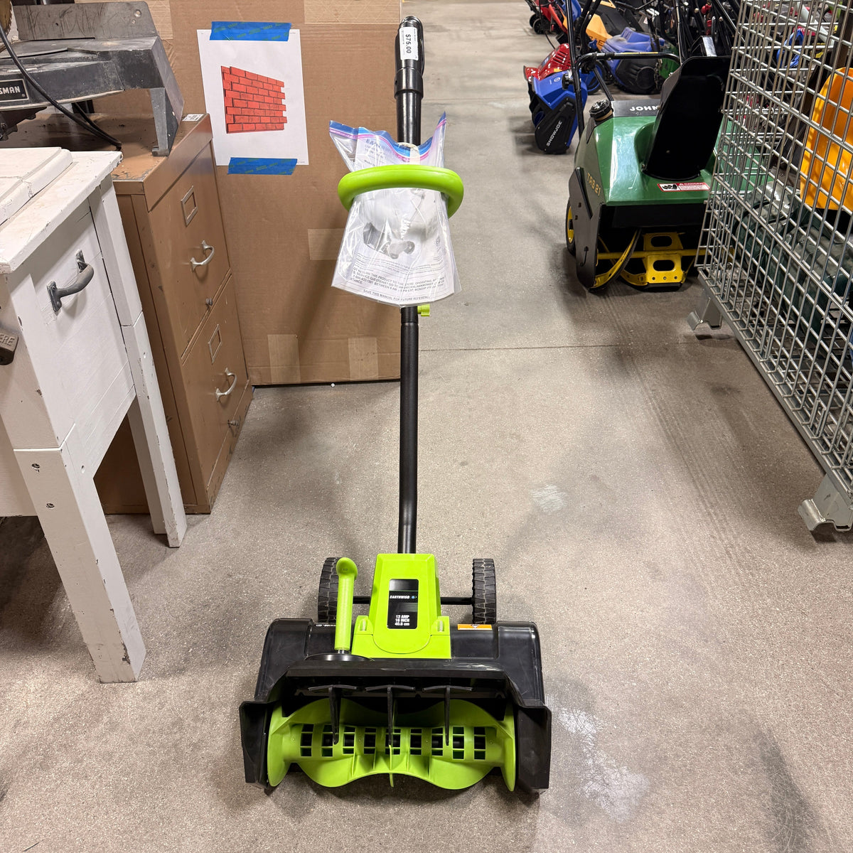 Earthwise Electric Snow Shovel FALSE location-set