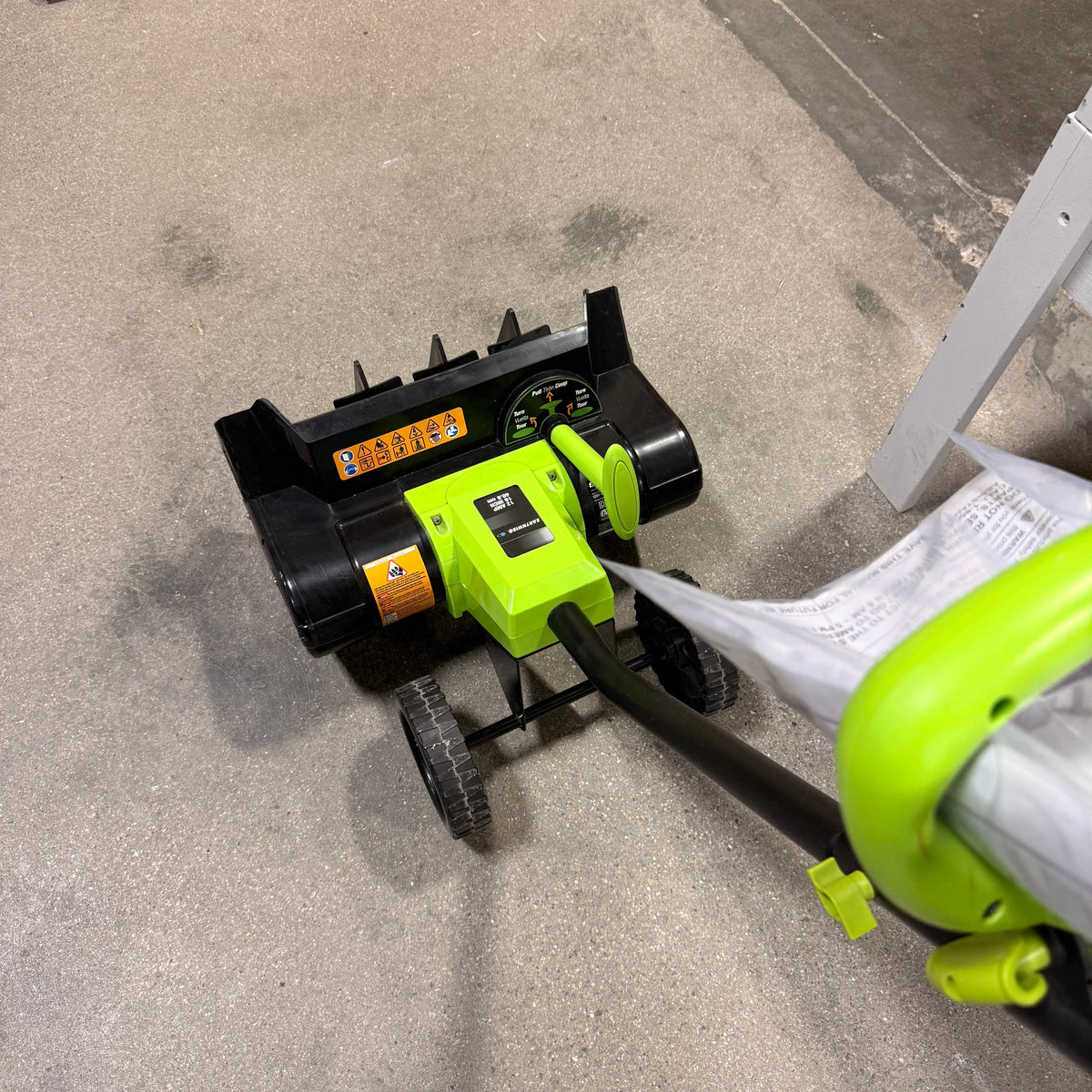Earthwise Electric Snow Shovel FALSE location-set