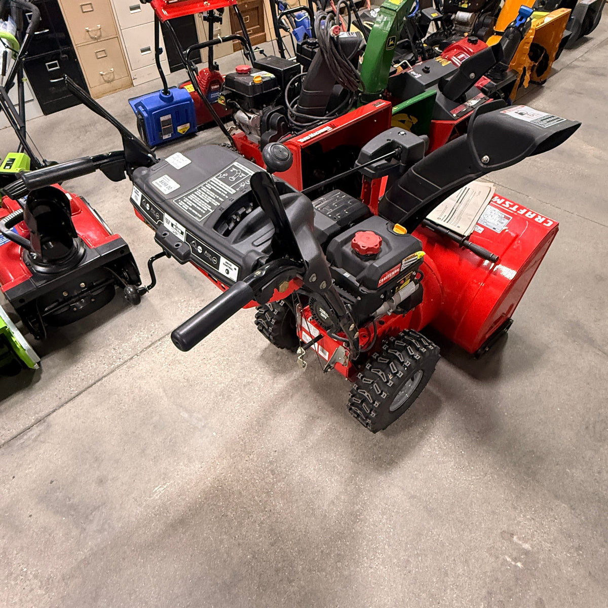 26 in Craftsman Snow Blower FALSE location-set