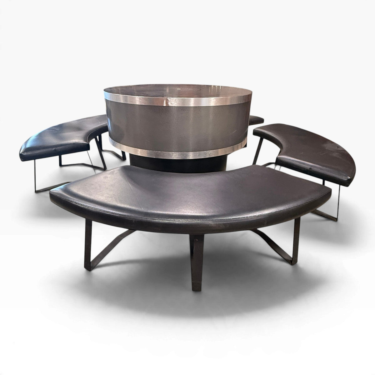 5 Pc Round Table & Bench Set location-set