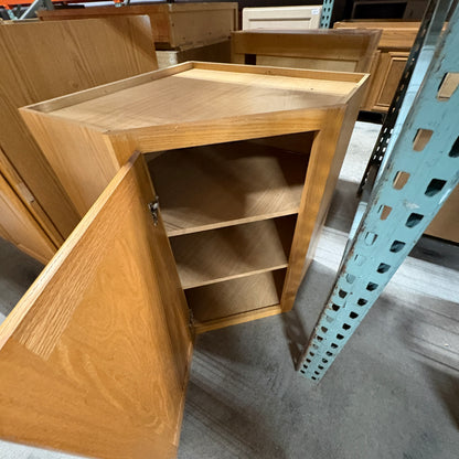 14 Pc Merillat Oak Cabinet Set