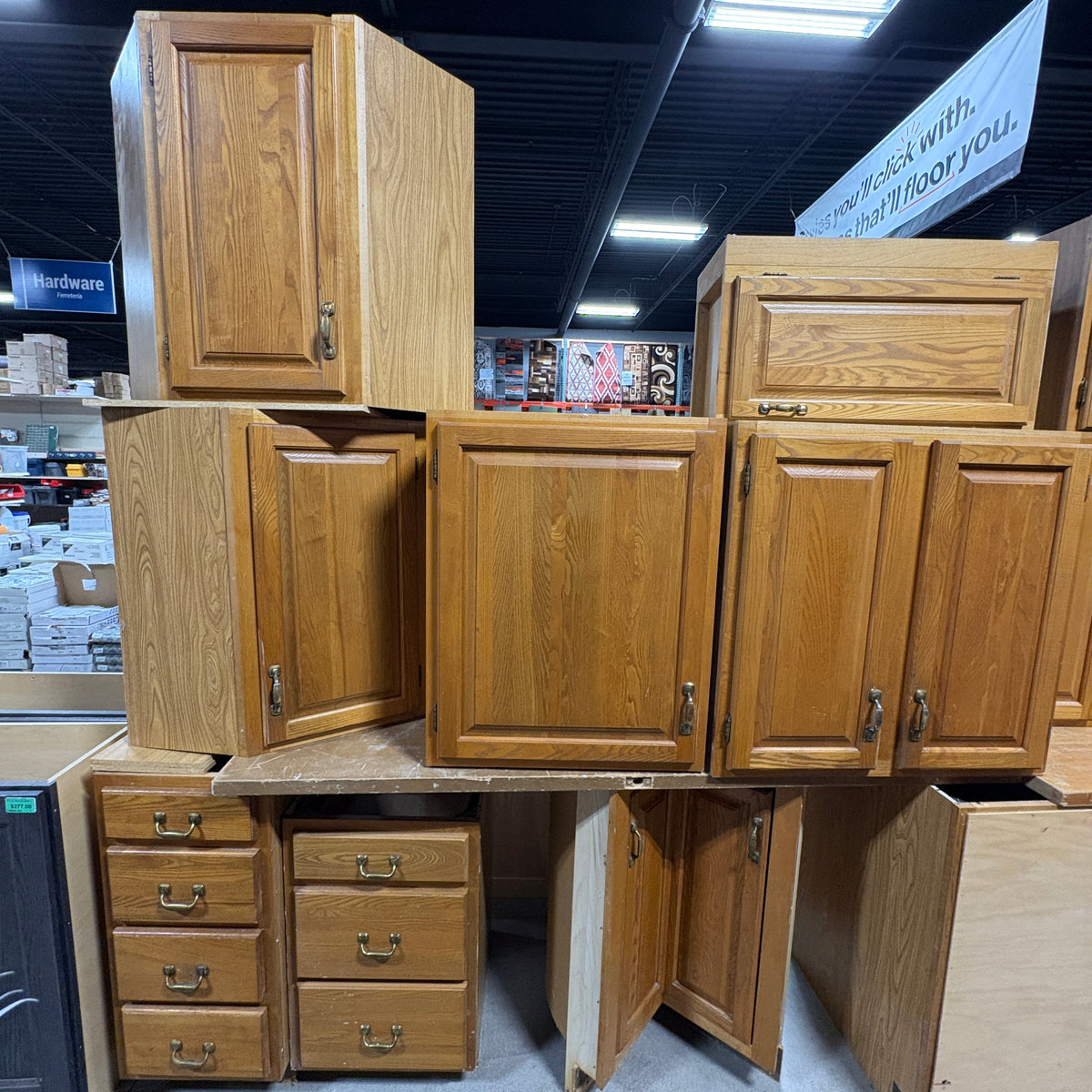 17 Pc Oak Cabinet Set