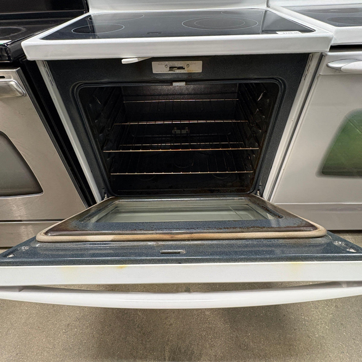 GE Smooth Top Electric Range