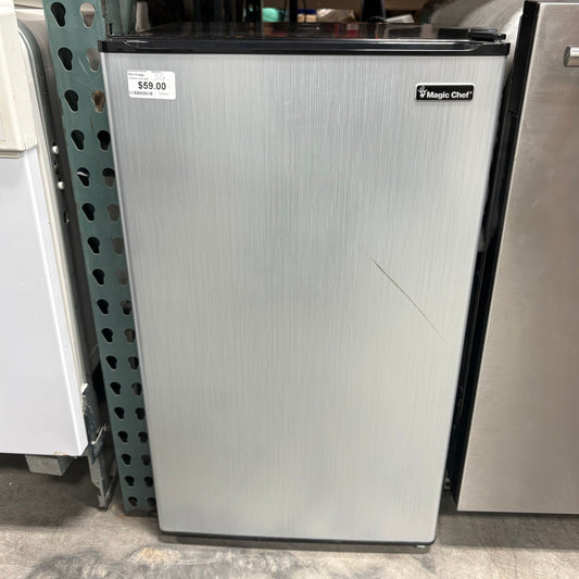 Magic Chef Mini Fridge