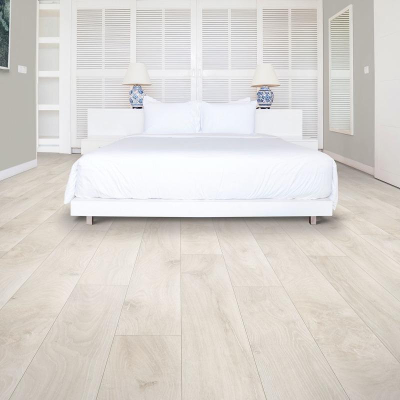 Heirloom Oak Laminate