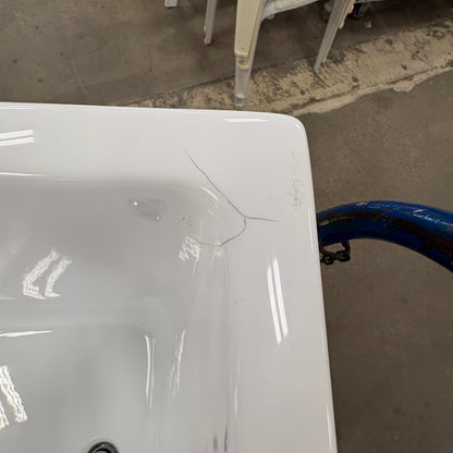 Freestanding Soaking Tub