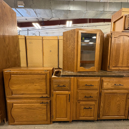 14 Pc. Cabinet Set