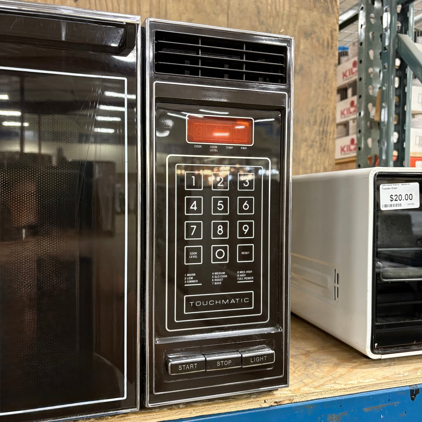 Amana Radarange Microwave