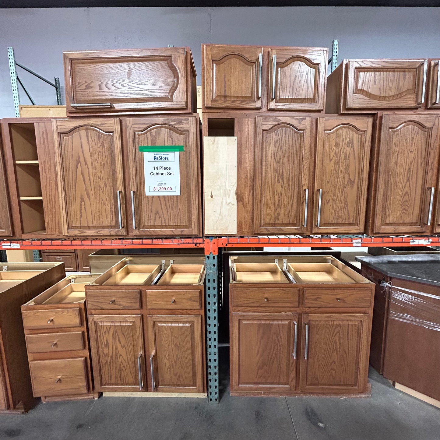 14  Pc. Cabinet Set