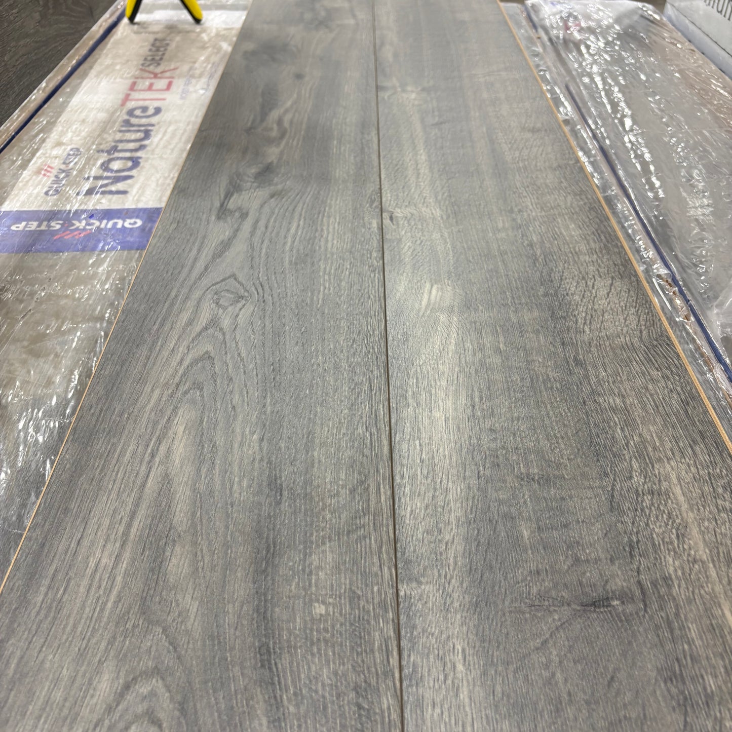 Bedford Oak Laminate