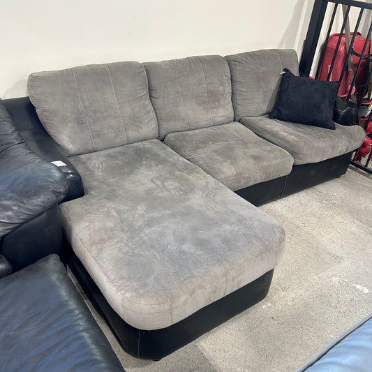 Black & Gray L-Sectional