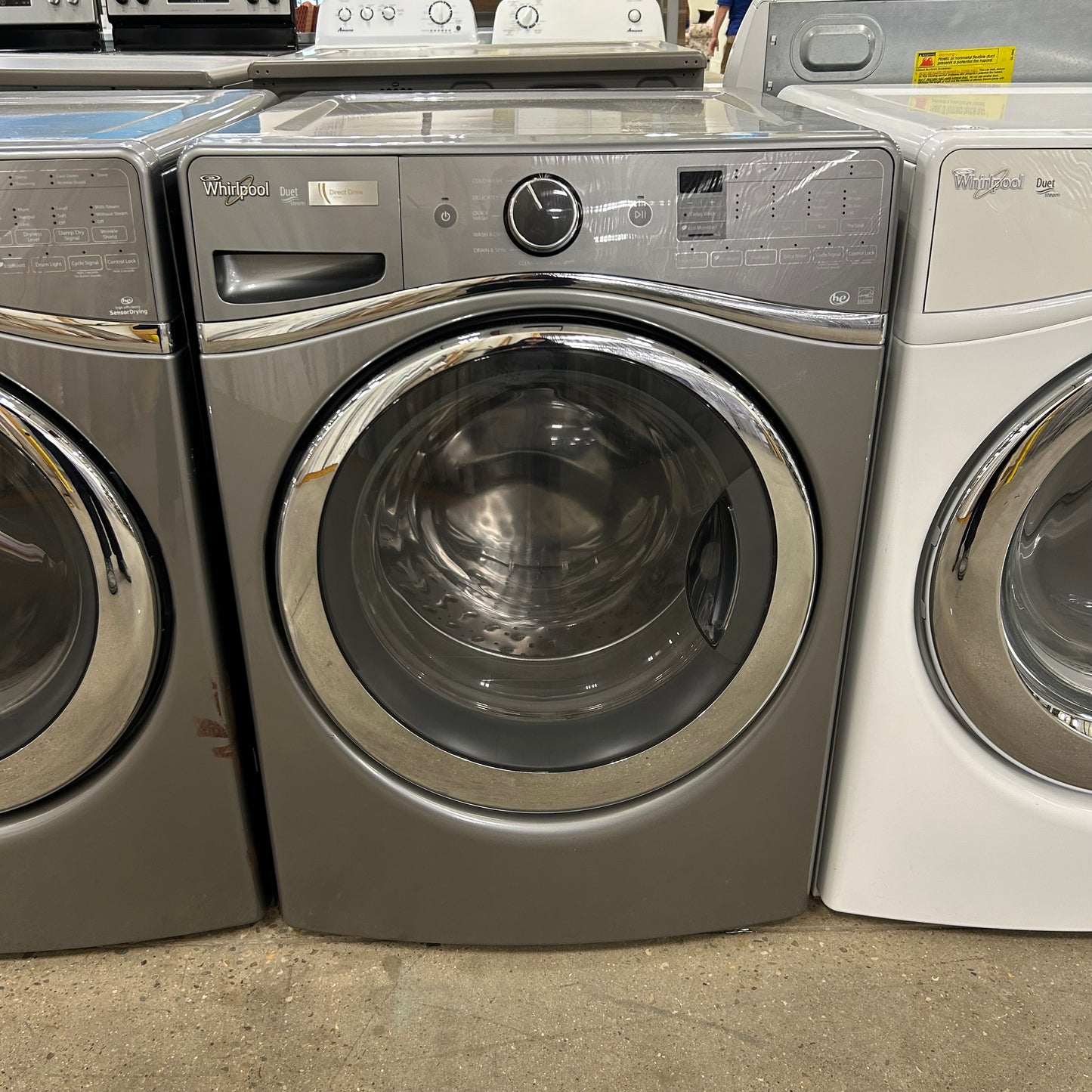 Whirlpool Washer/Gas Dryer Set