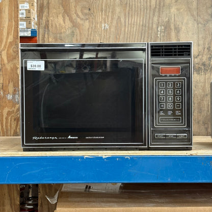 Amana Radarange Microwave