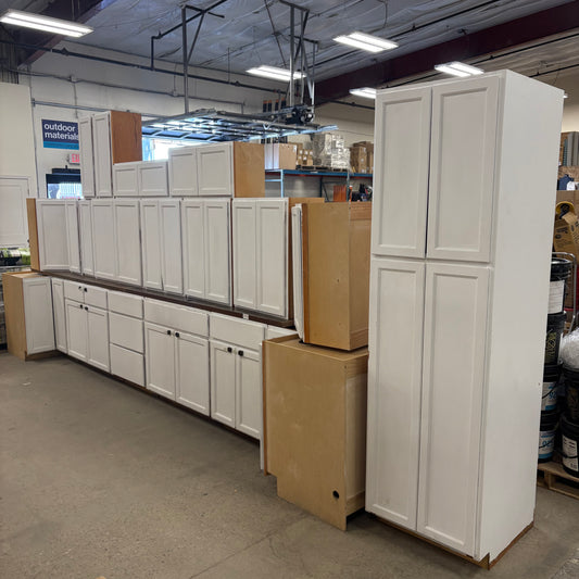 19 Pc. Cabinet Set