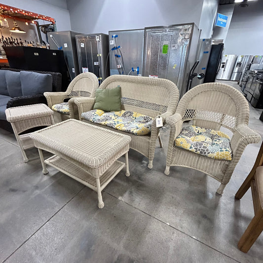 Cream Wicker Patio Set