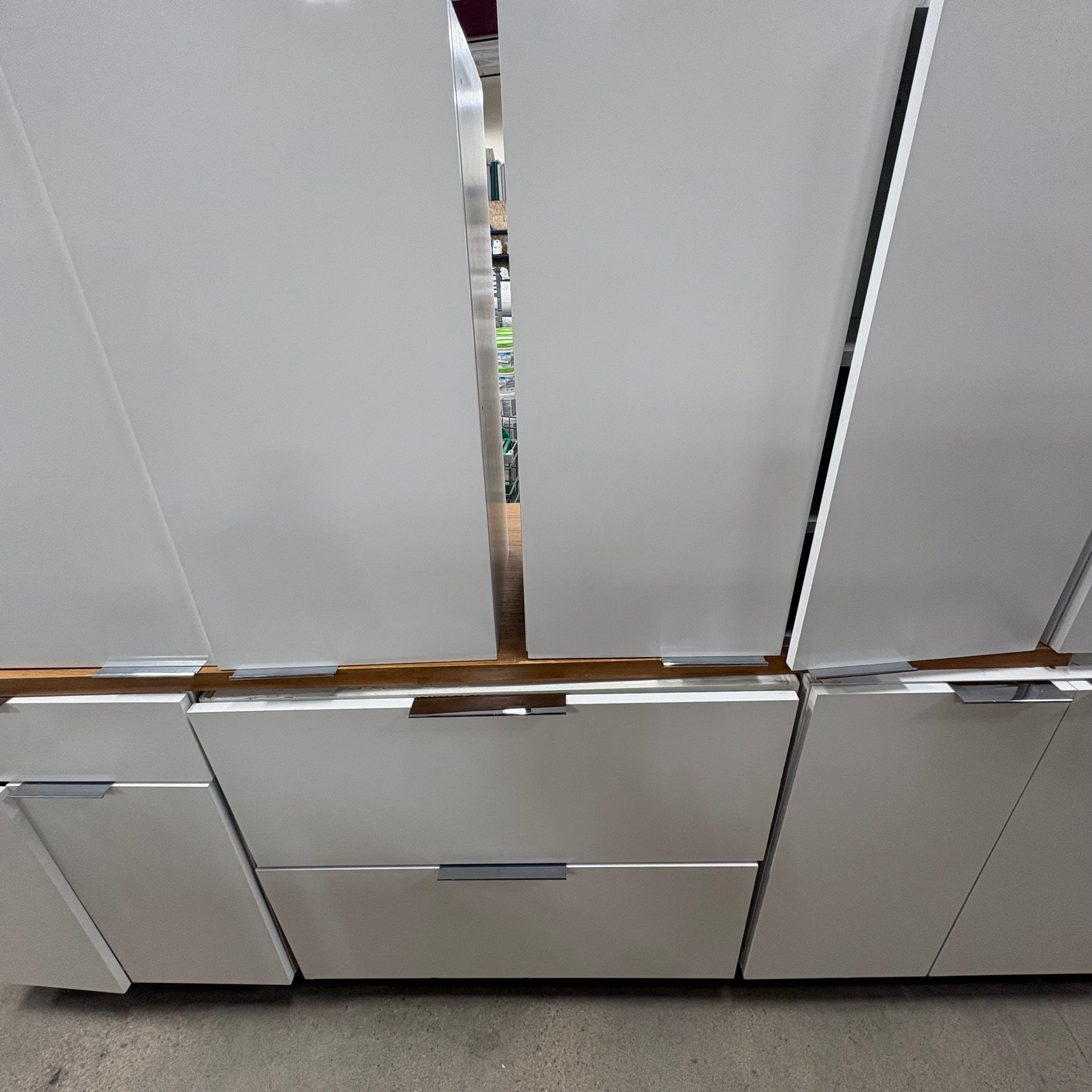 12 Pc. Cabinet Set TRUE