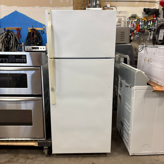 GE Top Freezer Fridge