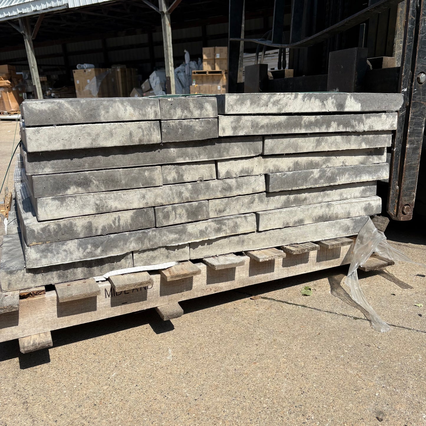 Rosetta Flagstone Pallet SG