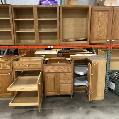 20 Pc. Cabinet Set