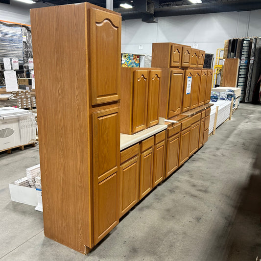 13 Pc. Cabinet Set