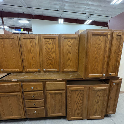 17 Pc. Cabinet Set