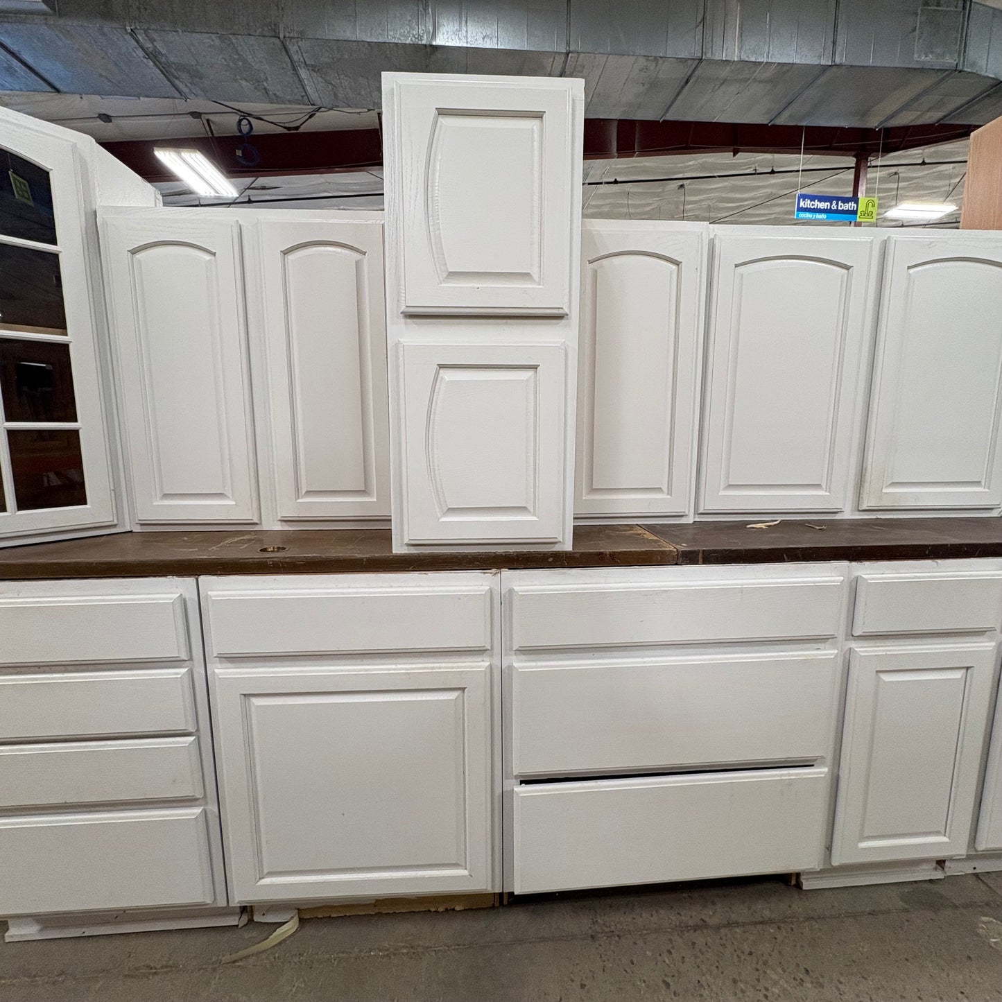 15 Pc. Cabinet Set