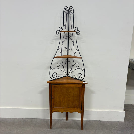 Corner Vines Baker's Rack