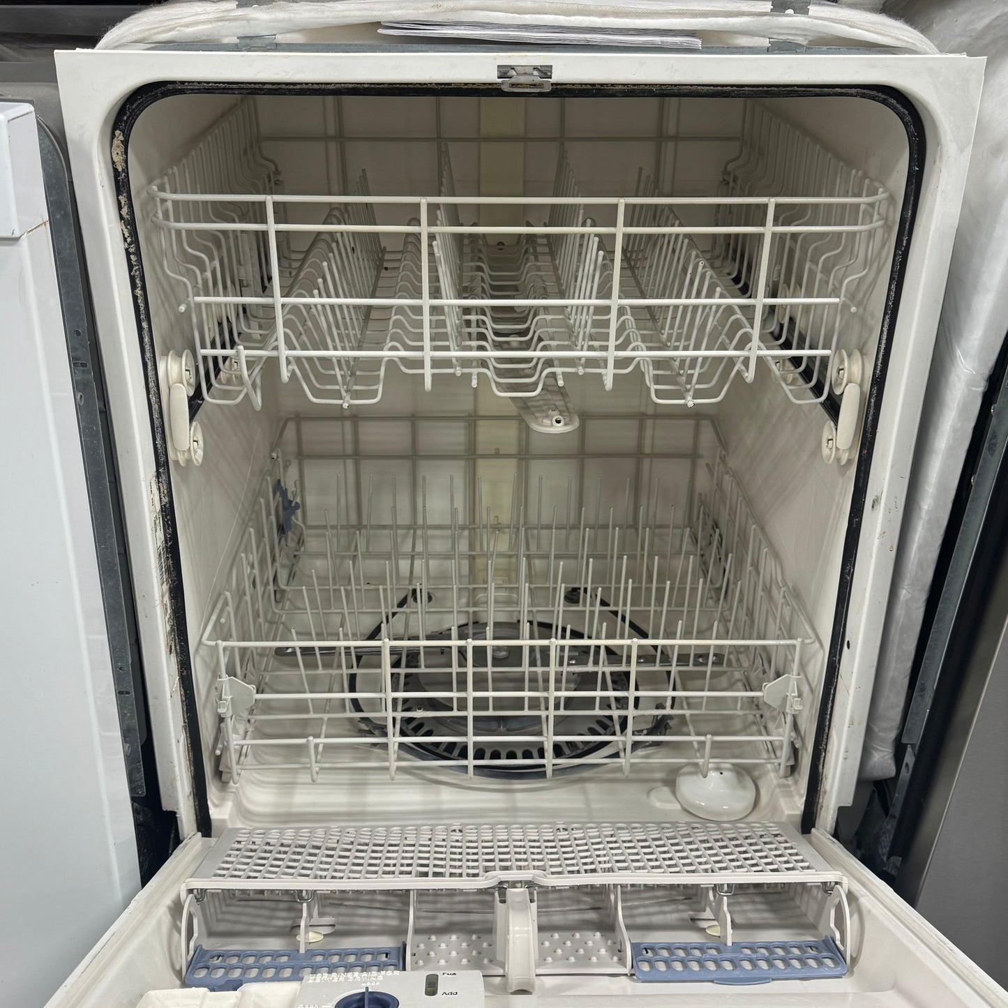 Whirlpool Dishwasher