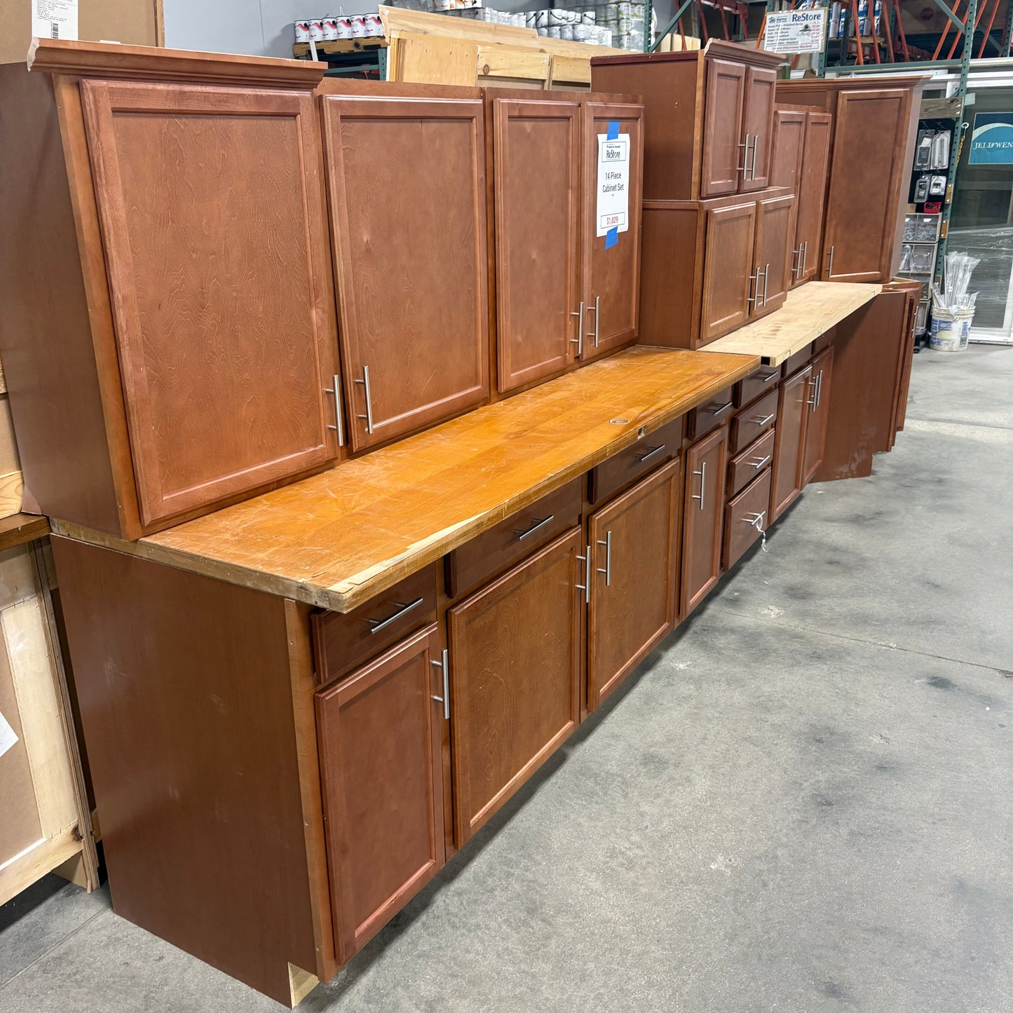 Maple Stained Cabinet Set -14p FALSE