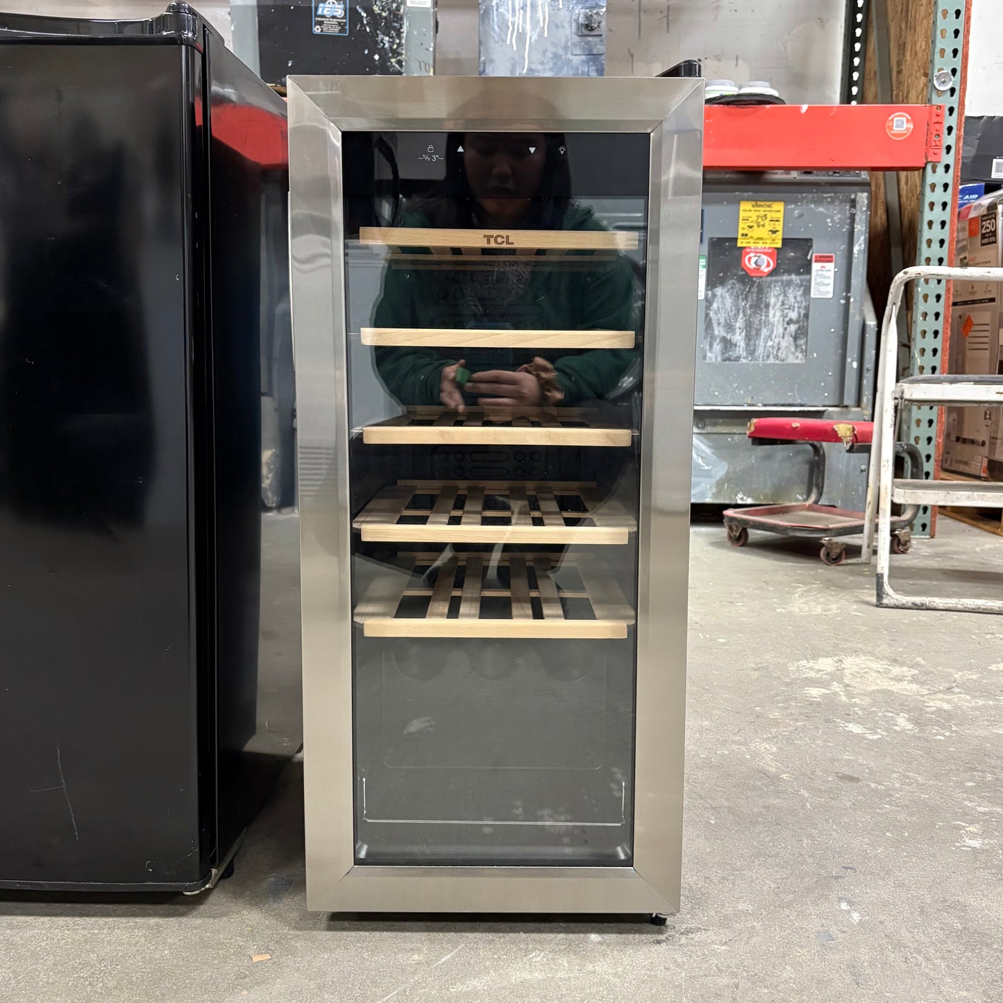 TCL 18-Bottle Wine Cooler