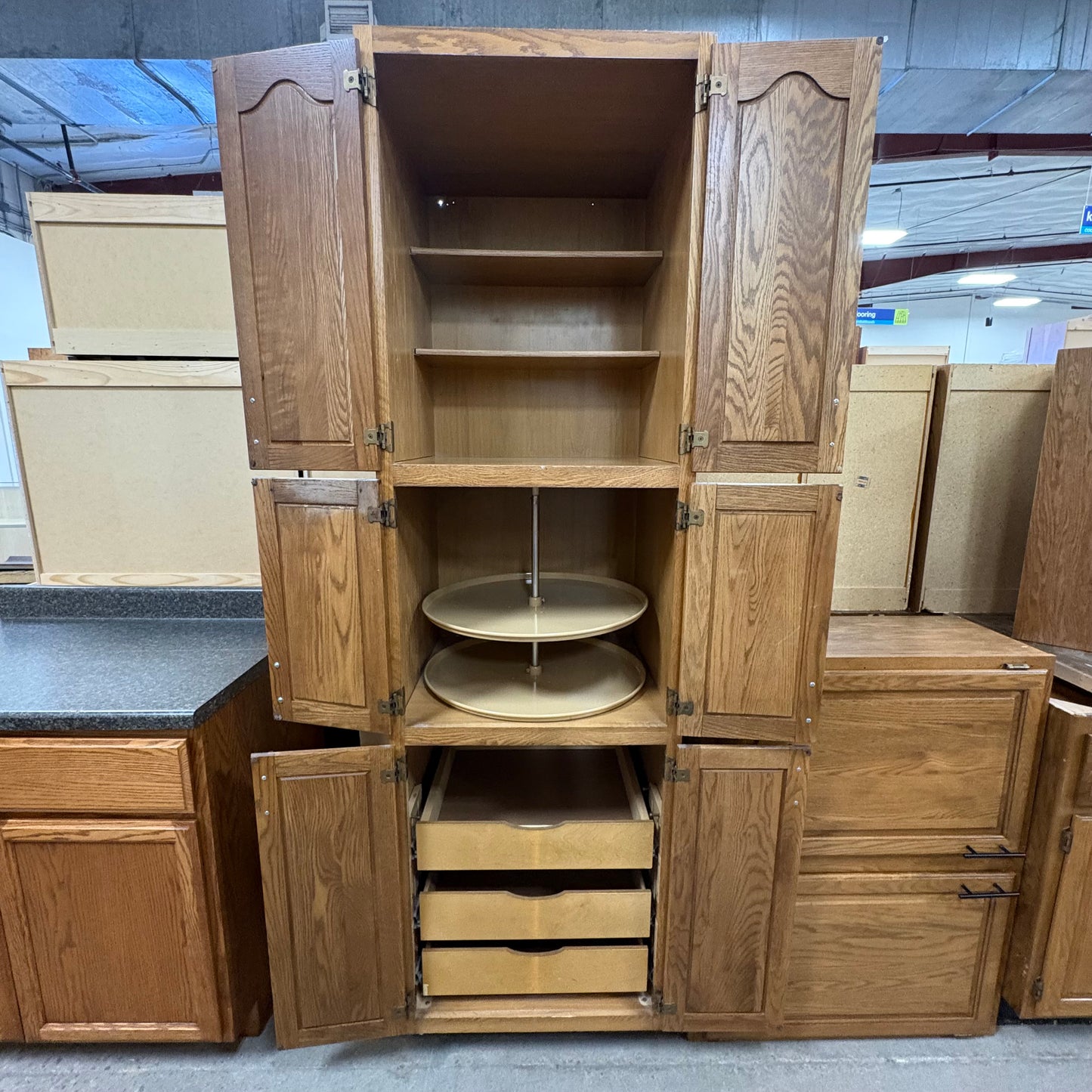 14 Pc. Cabinet Set