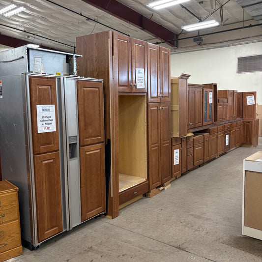 19 Pc. Cabinet Set w/ Fridge