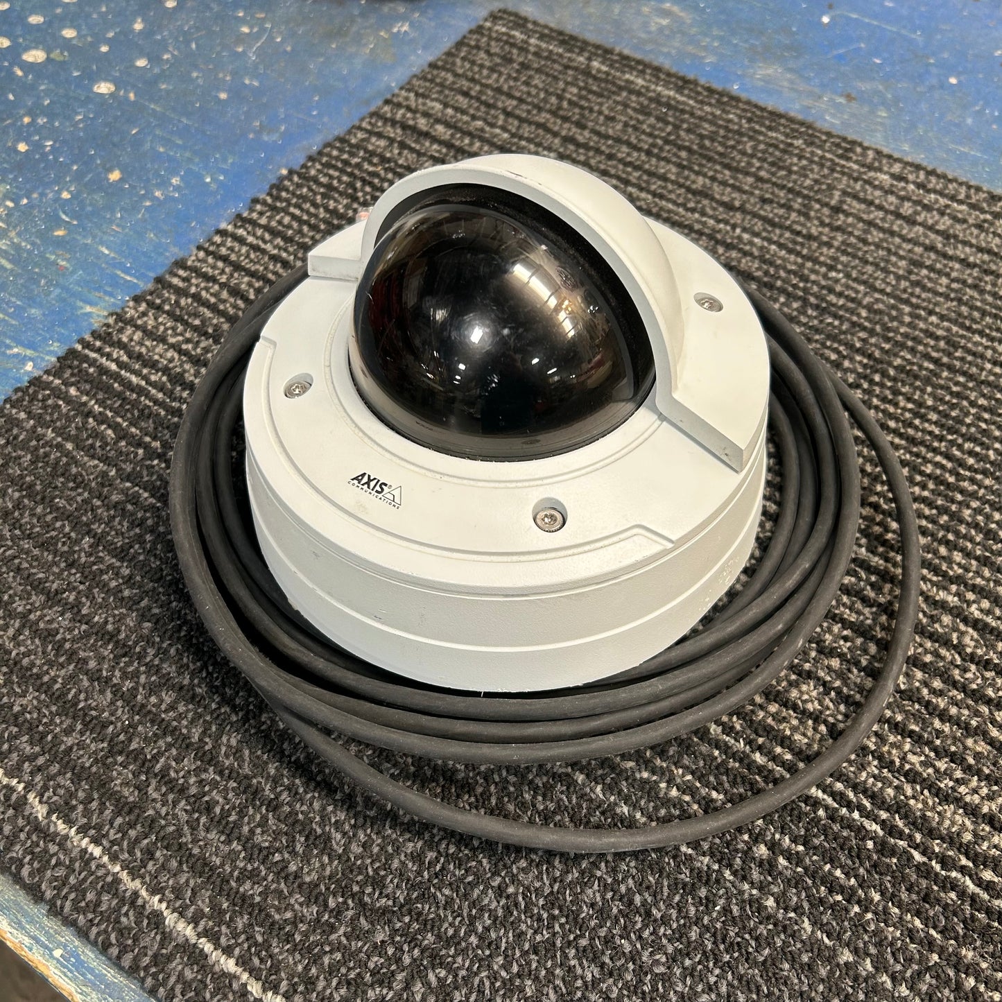 AXIS Fixed Dome Network Camera