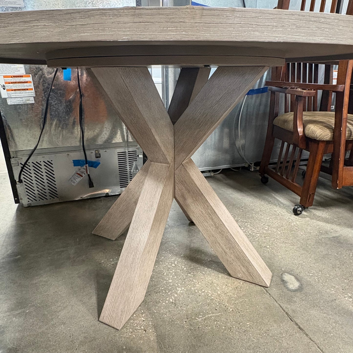 Bennett Dining Table