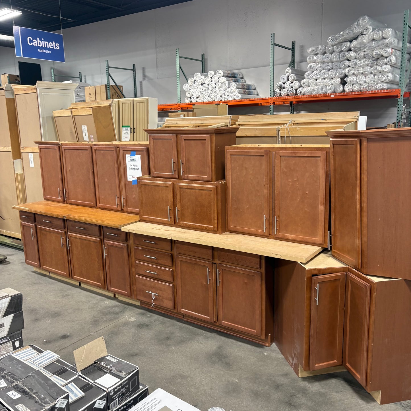 Maple Stained Cabinet Set -14p FALSE
